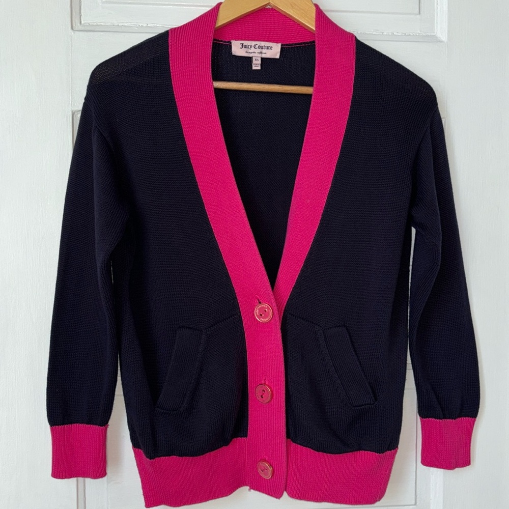 JUICY COUTURE V-NECK CARDIGAN SWEATER